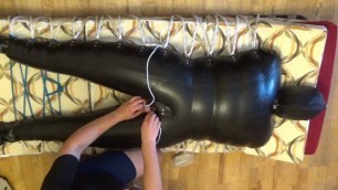 In the inflatable rubbersuit is enjoyed