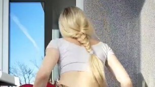 Ass shaking blonde makes me cum