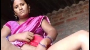 Desi Village Bhabhi Showing Her Vagina