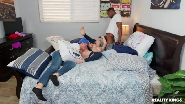 Dixie Lynn Pillow Fight Overload Perfect Teen Tits