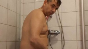 quick fun in the shower with a small dick